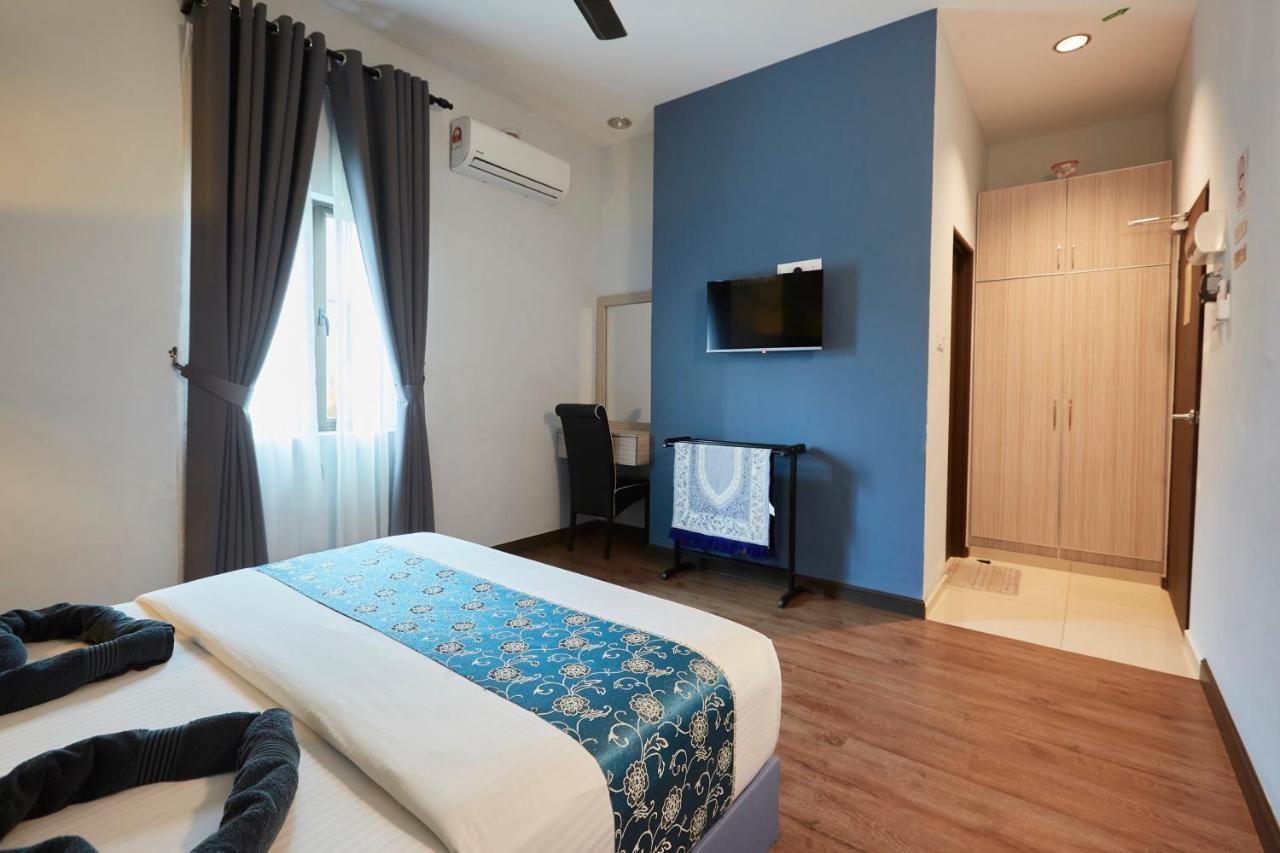 D' Qamar Guesthouse 콴탄 외부 사진