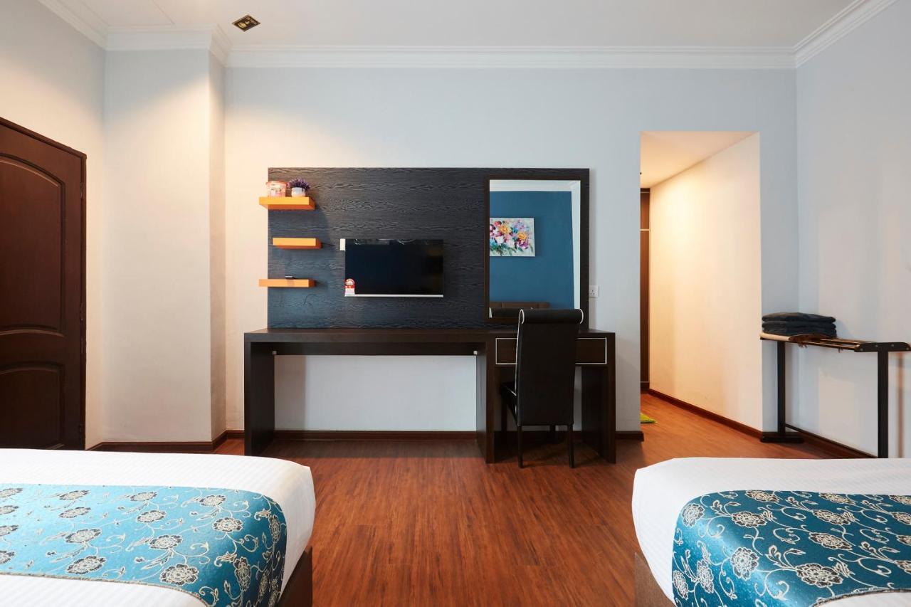 D' Qamar Guesthouse 콴탄 외부 사진